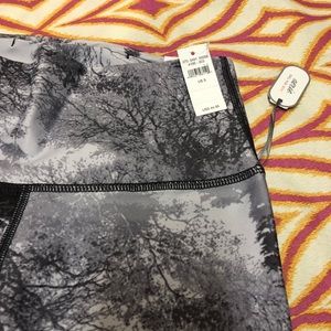 aerie Pants - NWT Aerie Hi Rise Leggings-Size Small aerie Pants - NWT Aerie Hi Rise Leggings-Size Small